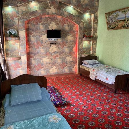 Muharram Homestay In The Neighborhood Of The Registan Square, 家族 ゲストハウス Samarkand Exteriér fotografie
