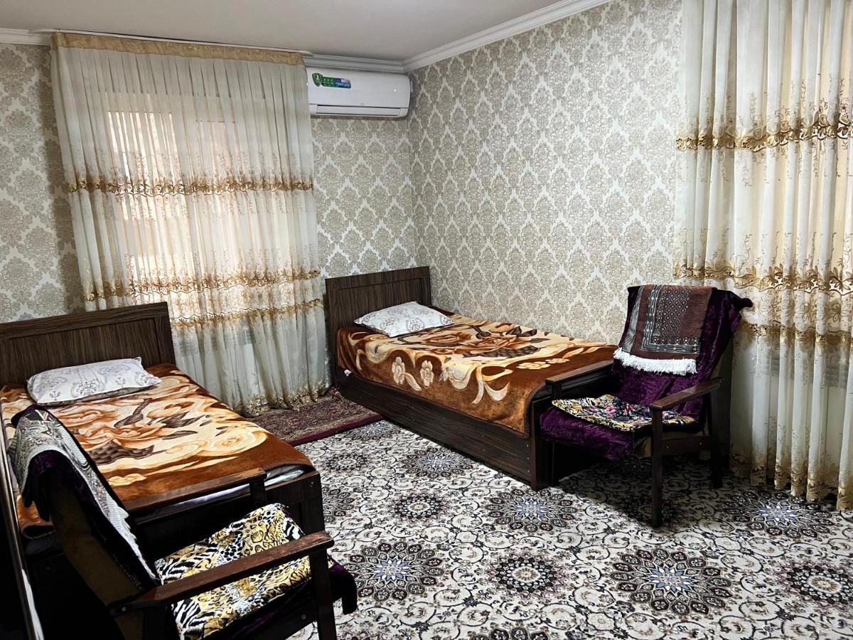 Muharram Homestay In The Neighborhood Of The Registan Square, 家族 ゲストハウス Samarkand Exteriér fotografie